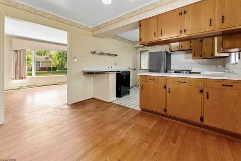 665 Killarney Drive Morgantown WV 26505