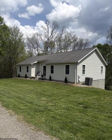 109 Cottage Hill Lane Beverly WV 26253