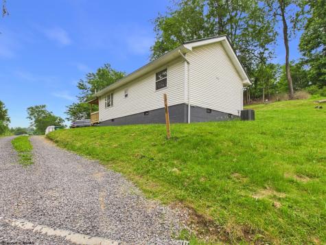 38 Rabish Lane Fairmont WV 26554