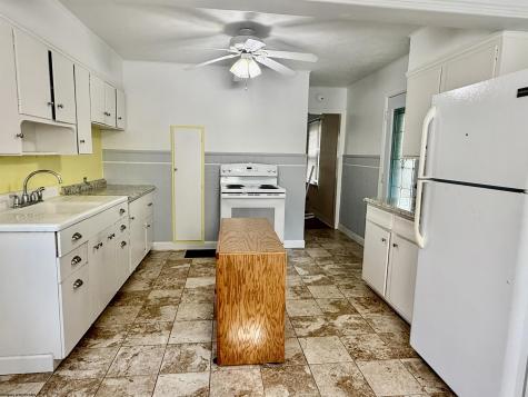 1131 S Park Drive Fairmont WV 26554