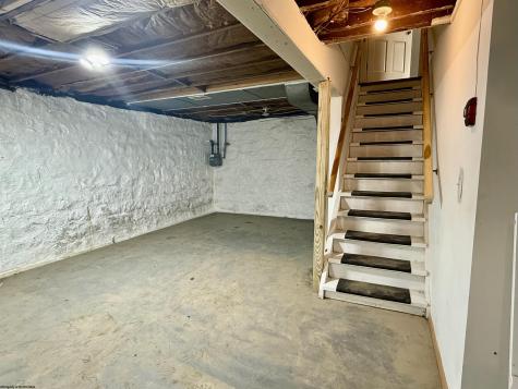 1131 S Park Drive Fairmont WV 26554