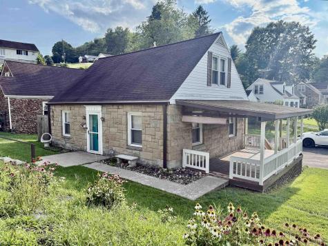 1131 S Park Drive Fairmont WV 26554