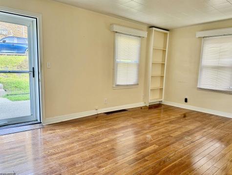 1131 S Park Drive Fairmont WV 26554