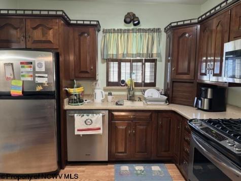 344 E 7th Street Weston WV 26452-0000