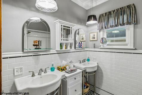 518 Stanley Avenue Clarksburg WV 26301
