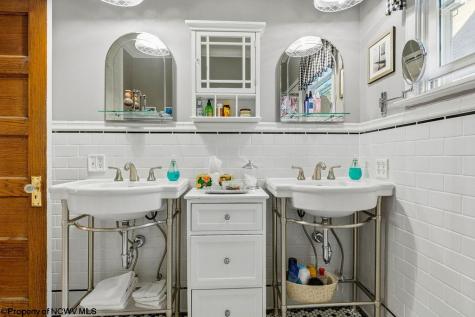 518 Stanley Avenue Clarksburg WV 26301
