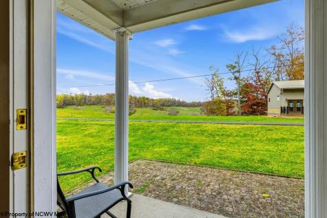 46 Oakridge Lane Bridgeport WV 26330-0000