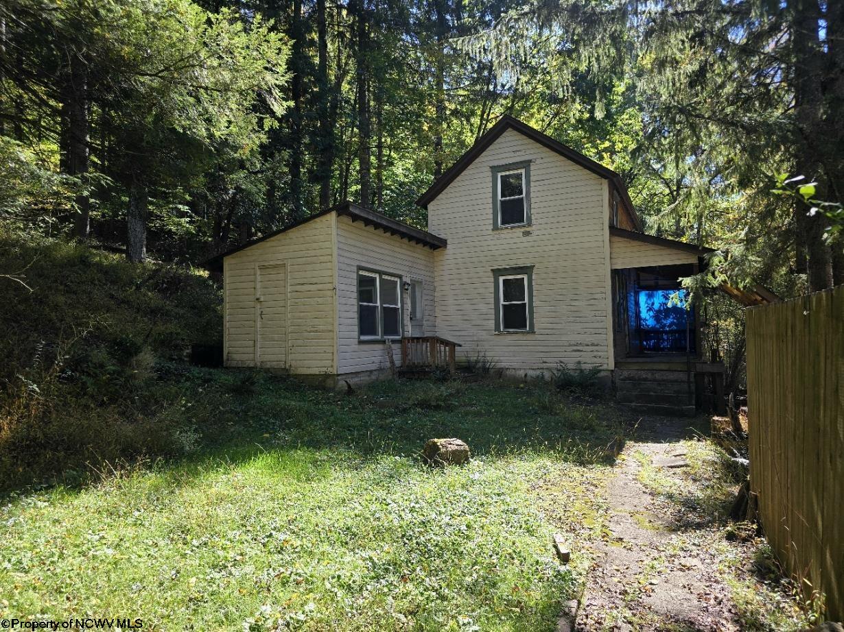 302 Harpertown Road Elkins WV 26241