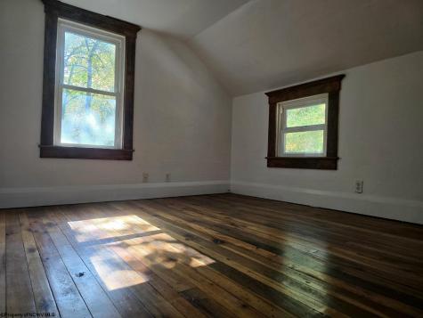 302 Harpertown Road Elkins WV 26241