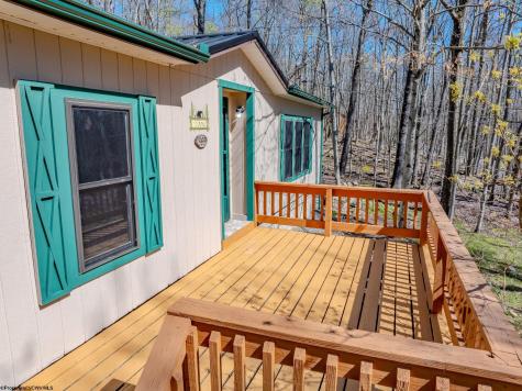 395 Woodbine Drive Terra Alta WV 26764
