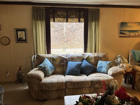 1058 Bean Hollow West Union WV 26456