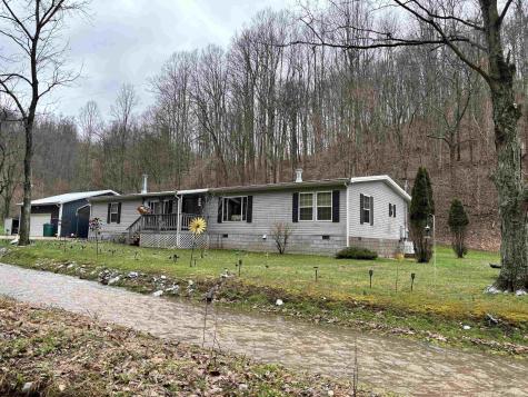 1058 Bean Hollow West Union WV 26456