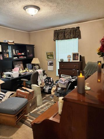 1058 Bean Hollow West Union WV 26456
