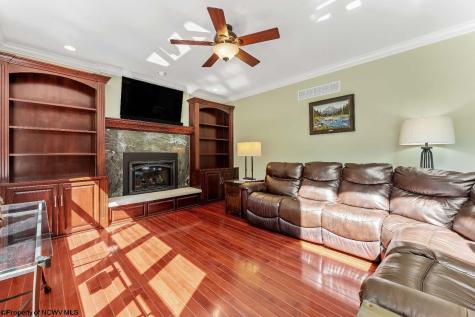 211 Merideth Street Morgantown WV 26508