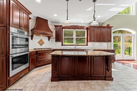 211 Merideth Street Morgantown WV 26508