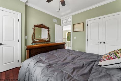 211 Merideth Street Morgantown WV 26508