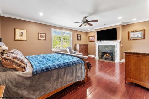 211 Merideth Street Morgantown WV 26508