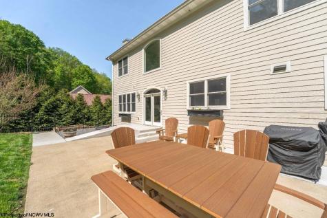 211 Merideth Street Morgantown WV 26508