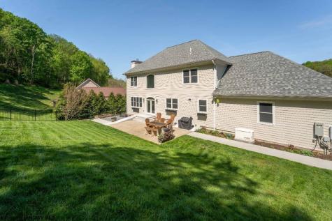 211 Merideth Street Morgantown WV 26508