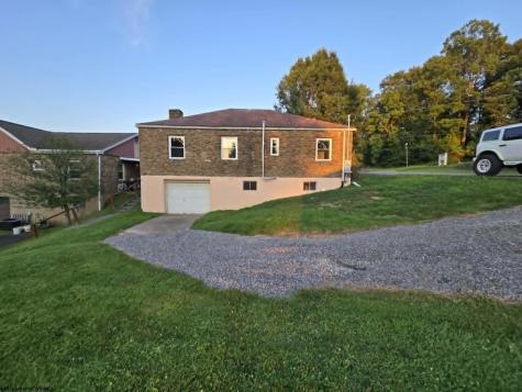 1529 Fairmont Avenue Fairmont WV 26554