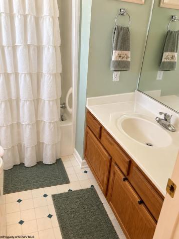 26 Antietam Drive Morgantown WV 26508