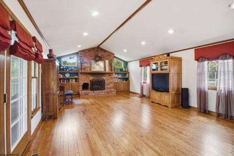 108 Hillview Lane Buckhannon WV 26201