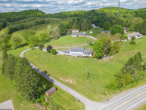 108 Hillview Lane Buckhannon WV 26201