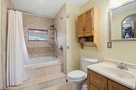 108 Hillview Lane Buckhannon WV 26201
