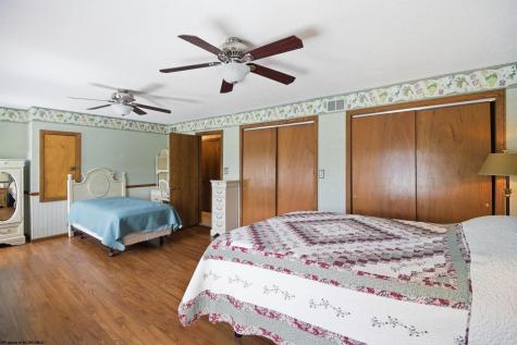 108 Hillview Lane Buckhannon WV 26201