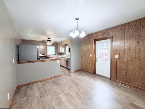 324 8th Street Morgantown WV 26505