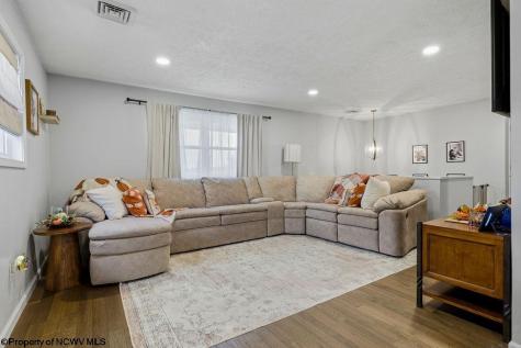 1809 Lafayette Circle Fairmont WV 26554