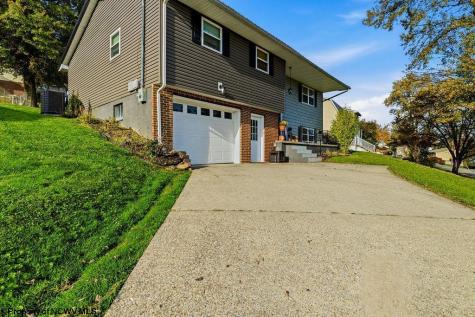 1809 Lafayette Circle Fairmont WV 26554