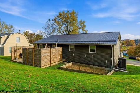 1809 Lafayette Circle Fairmont WV 26554