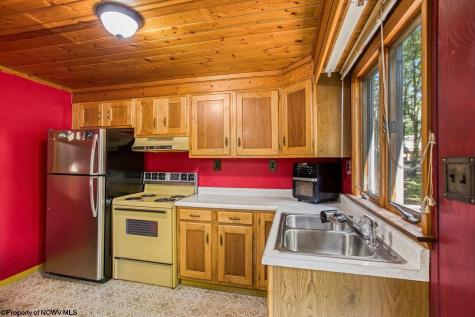 264 Primrose Lane Terra Alta WV 26764