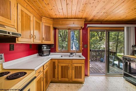 264 Primrose Lane Terra Alta WV 26764