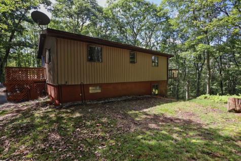 264 Primrose Lane Terra Alta WV 26764