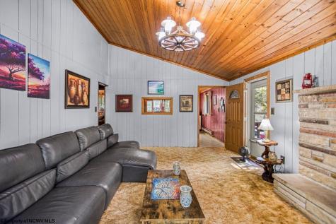 264 Primrose Lane Terra Alta WV 26764