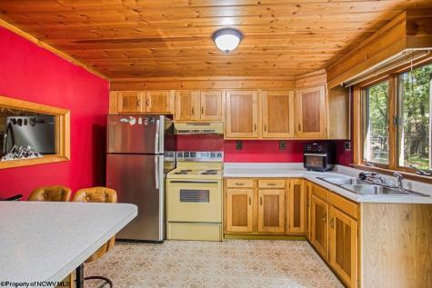 264 Primrose Lane Terra Alta WV 26764