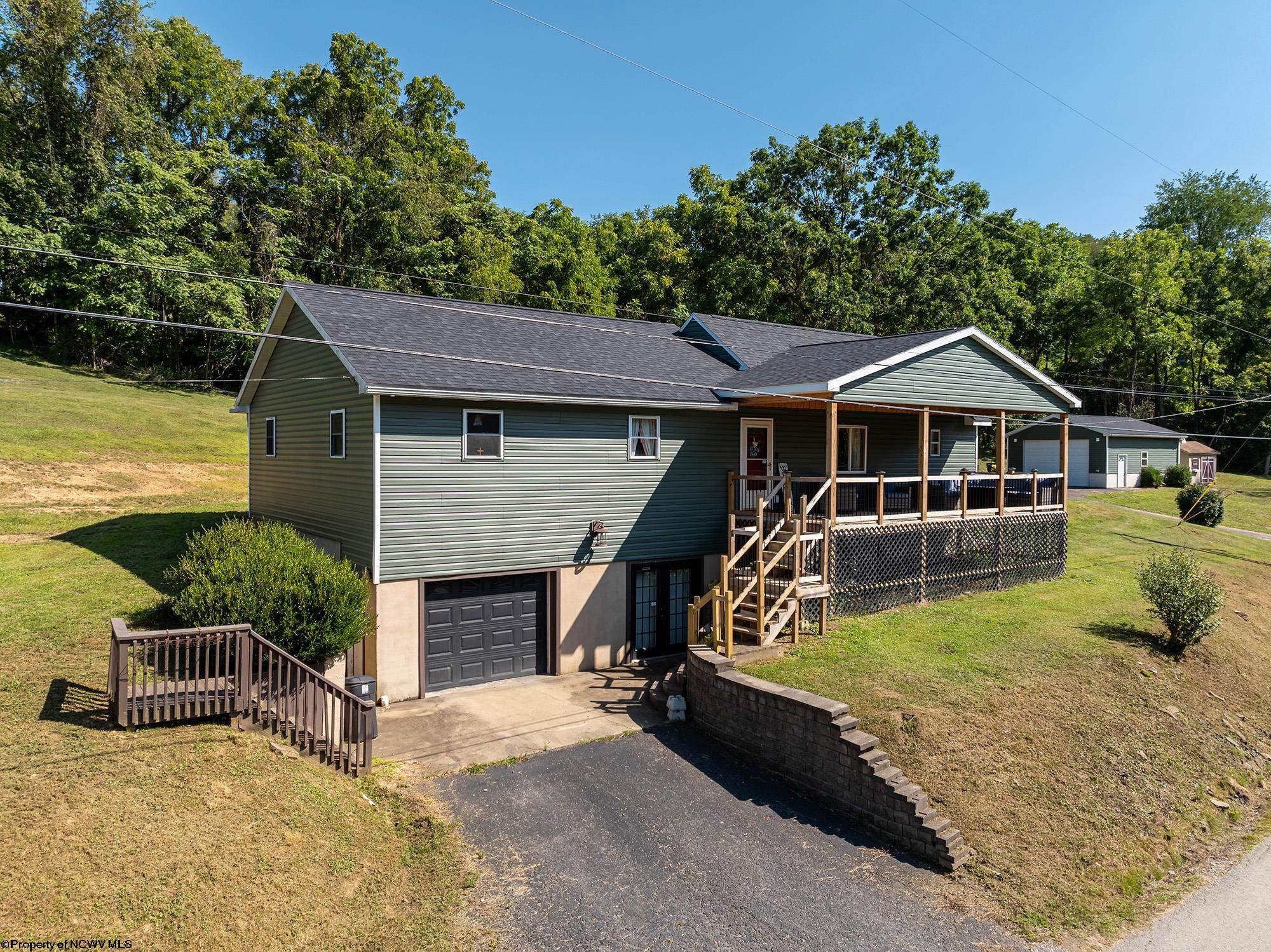 687 Cobun Creek Road Morgantown WV 26508
