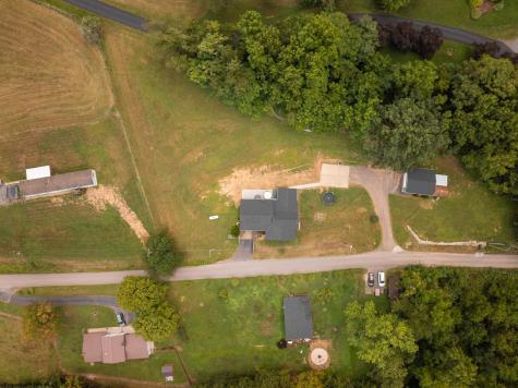 687 Cobun Creek Road Morgantown WV 26508