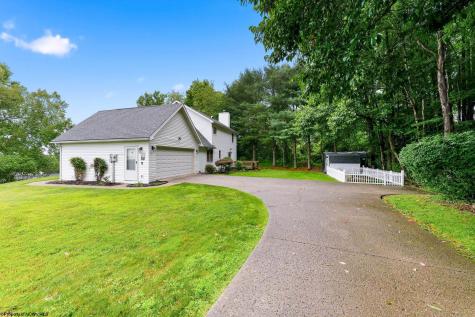 1416 Arcadia Drive Fairmont WV 26554