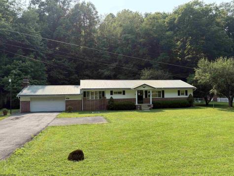 1726 Flaggy Meadow Road Mannington WV 26582