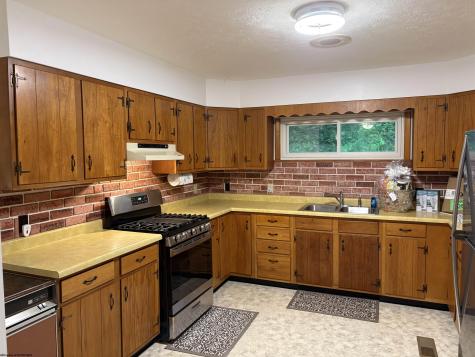 1726 Flaggy Meadow Road Mannington WV 26582