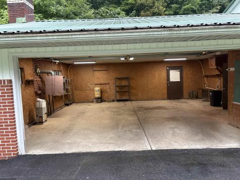 1726 Flaggy Meadow Road Mannington WV 26582