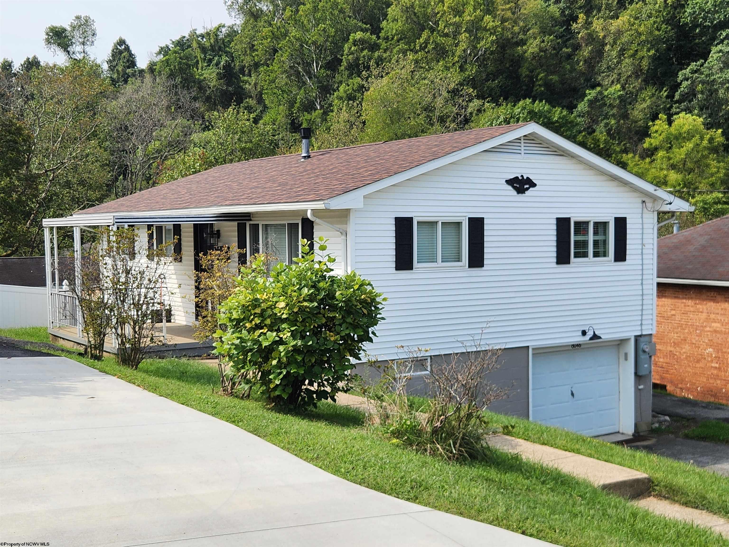 8046 Kidd Avenue Stonewood WV 26301