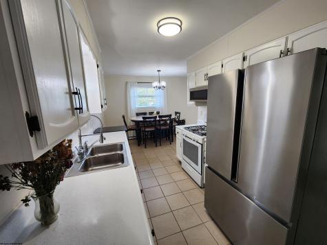 8046 Kidd Avenue Stonewood WV 26301