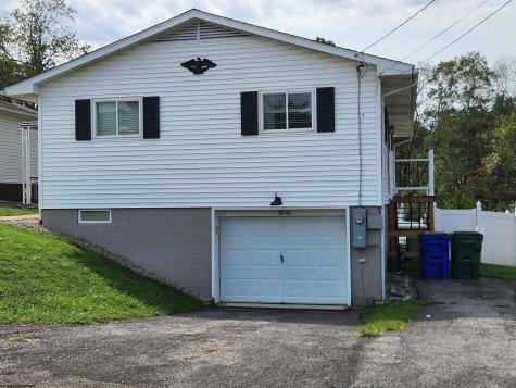 8046 Kidd Avenue Stonewood WV 26301