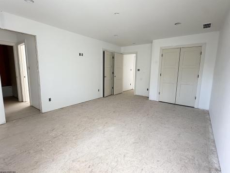 102 Iris Lane Morgantown WV 26501
