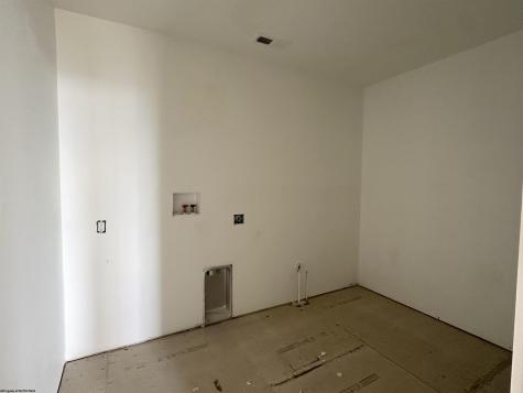 102 Iris Lane Morgantown WV 26501