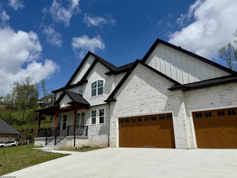 102 Iris Lane Morgantown WV 26501